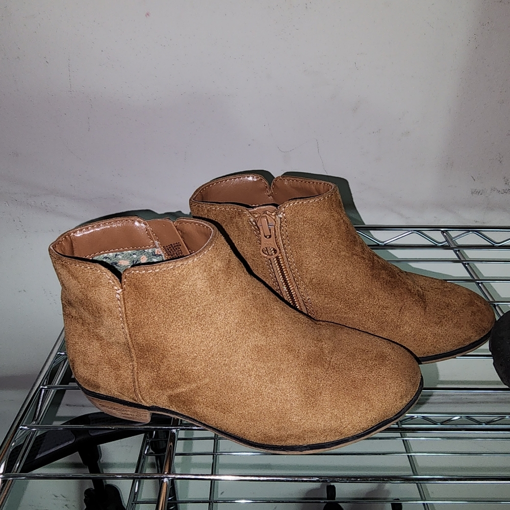Toddler brown boots